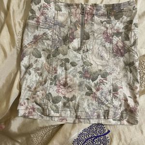 FLORAL SKIRT