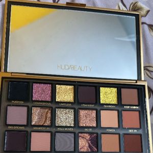 Empowerered Eyeshadow Palette