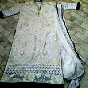 Beautiful Festive Kurti Dupatta Set