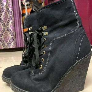 Sexy Black Boots ♟️