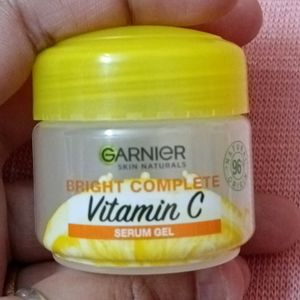 Garnier Bright Complete Vitamin C Serum