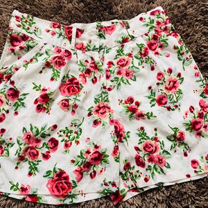 Floral White Short Pant