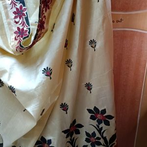 🆕✅ 110. Beautiful Beige Flower Print Saree✅🆕