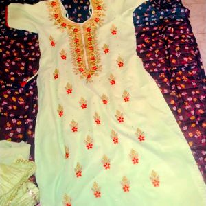 Kurta Set With Dupatta And Pant