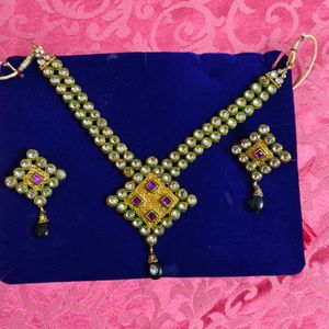 Multicolored Jewellery Set For Women