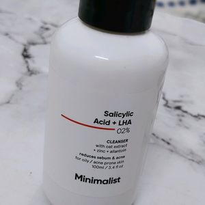 Minimalist 2% Salycelic Acid Facewash🩵