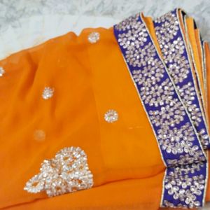 Beautiful saree..small border.1 time used..30min