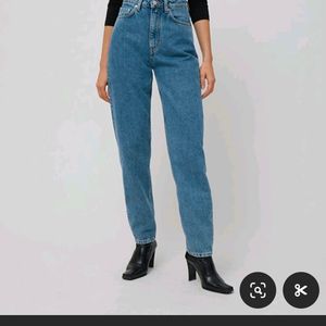 Ultra High Waist Mom Jeans