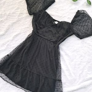 H&M Puffed Sleeve Dress