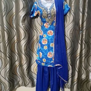 Ptiyala Suit Set