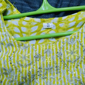 BEAUTIFUL COTTON YELLOW TOP FOR WOMEN!!