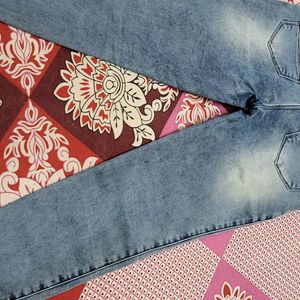 Beautiful LOTUS brand Superb Quality Women Jeans❤️