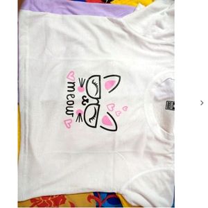 beautiful white crop t shirt for girls