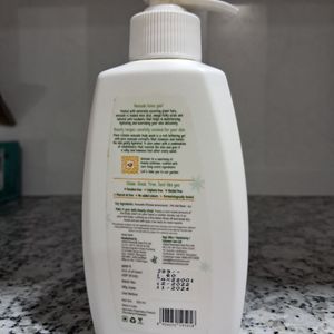 Fleur Colonie Avocado Body Wash For Deep cleansing