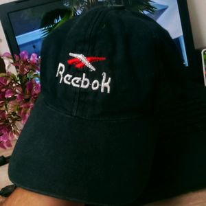 Cap🧢 Reebok