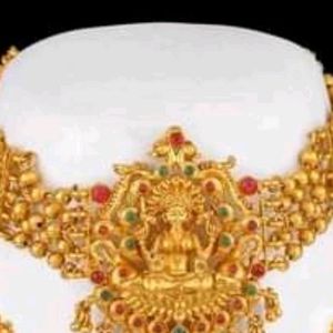 Lakshmi Choker