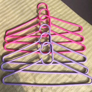 6 Hangers Set