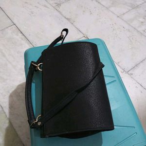 Black Purse