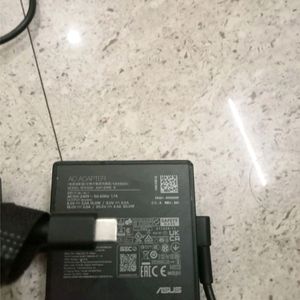 ASUS LAPTOP CHARGER NEW AND ORIGINAL 90 WATT