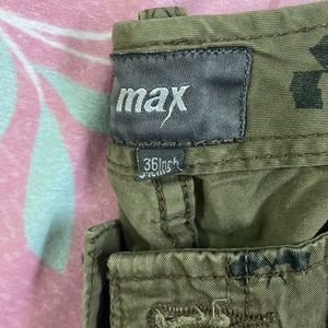 Max Shorts With Flag Patterns