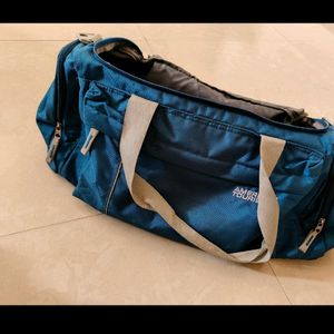 American Tourister 40l Duffel Hand Luggage