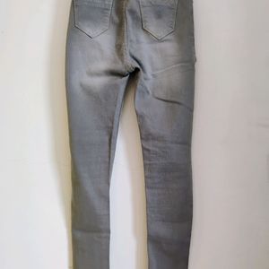 Grey Skinny Jeans With Belt