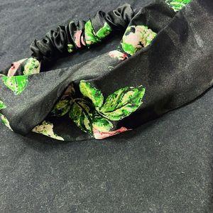 Floral Printed Hair Band With Bow