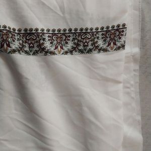 White Shawal, Scarf