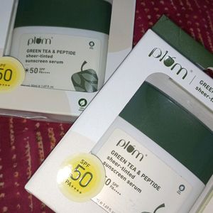 PLUM GREEN TEA AND PEPTIDE SHEER TINTED SUNSCREEN