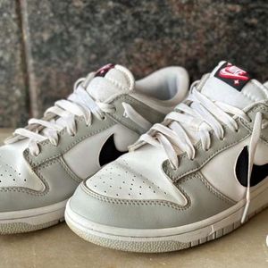 Nike Dunk Low SE Lottery Pack Grey Fog shoe