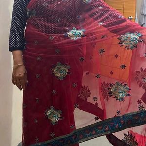 RED NET SAREE WITH BIG EMBROIDERED FLOWERS