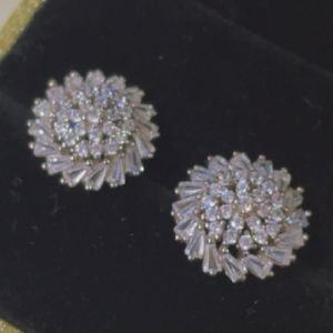 92.5 Silver Studs (absolutely new)