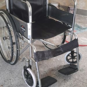 Brand New, UNUSED, MEDIVA WHEELCHAIR