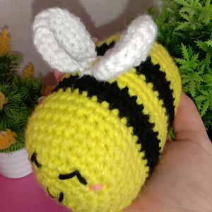 Cute Crochet Bee!!