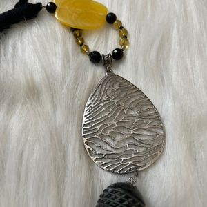 Necklace With Yellow Risin Beads And Tibet Wood