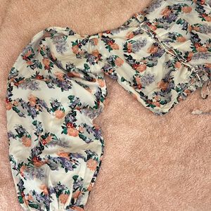 Floral Crop Top With Puffy Sleeves