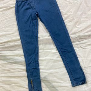 Ankle Length Mid Rise Jeggings