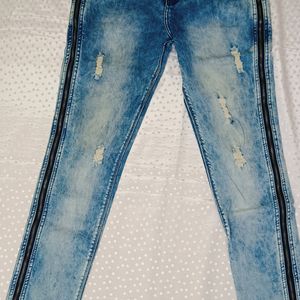 Stretcheble Jeans With Side Chains