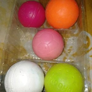 Pack Of 5 Plastic Balls