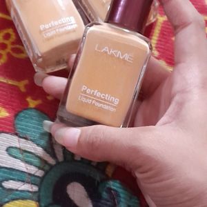 Lakme Perfecting Liquid Foundation