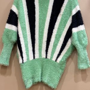 Women Design Half Sweater