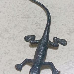 Fake Lizard For Prank