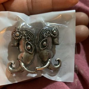 Elephant Design Stud