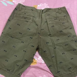 Max Shorts With Flag Patterns