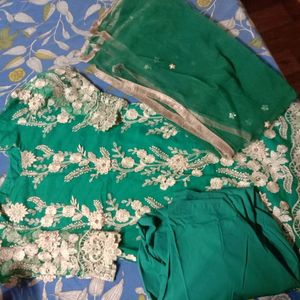 Beautiful Salwar Suite Set For Pakistani