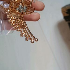 Price Drop Korean Pearl Hair Clip/Butterfly/Clutch