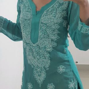 Chikankari embroidered Kurta| Lucknow | Georgette