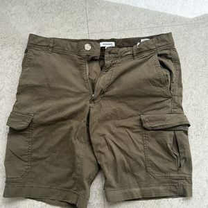 MEN SHORTS