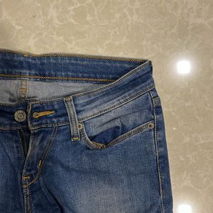 Levi’s Jeans