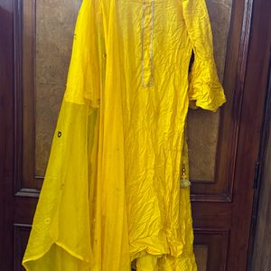 Haldi Suit